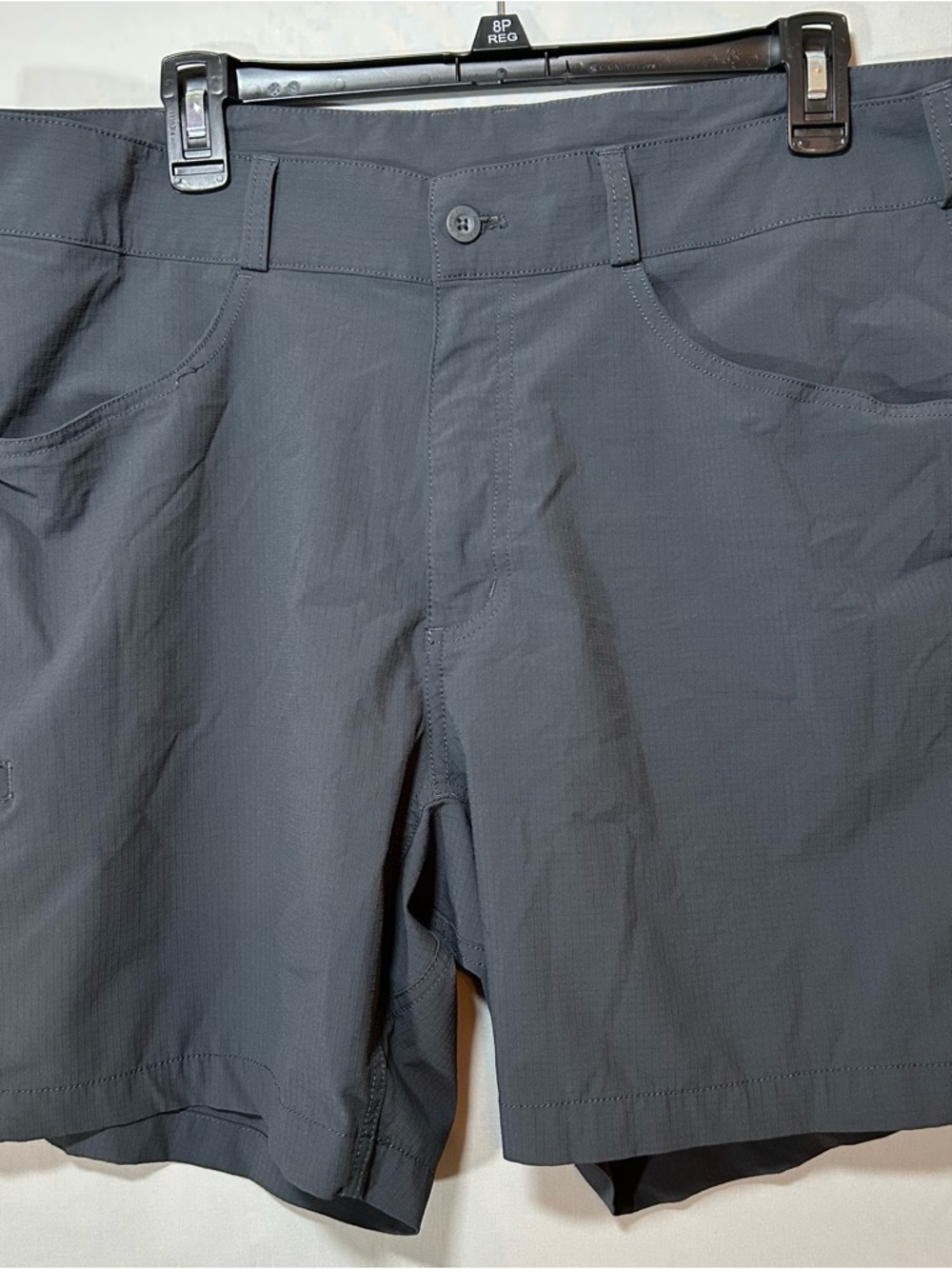 Grunt Style Shorts Men’s Size 38 Dark Gray Polyester/Spandex